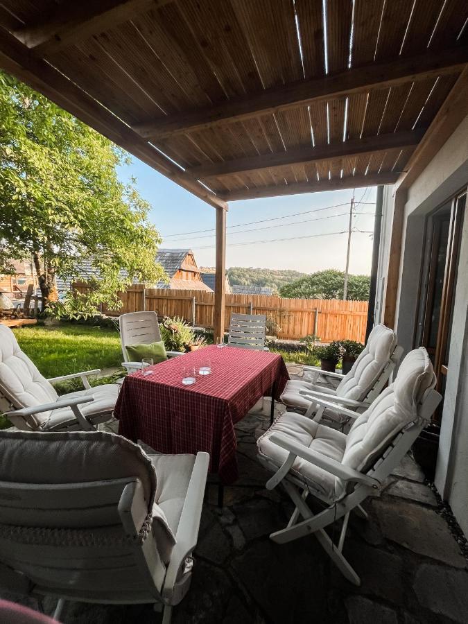 Apartment 401 Mury
