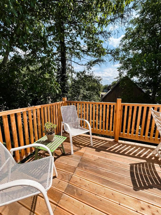 Apartment 401 Mury